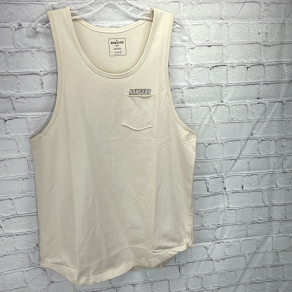⭐️NWT RAWGEAR workout tank with pocket. SZ SM